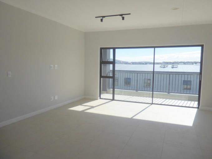 3 Bedroom Apartment for Sale For Sale in The Sandown - MR645318