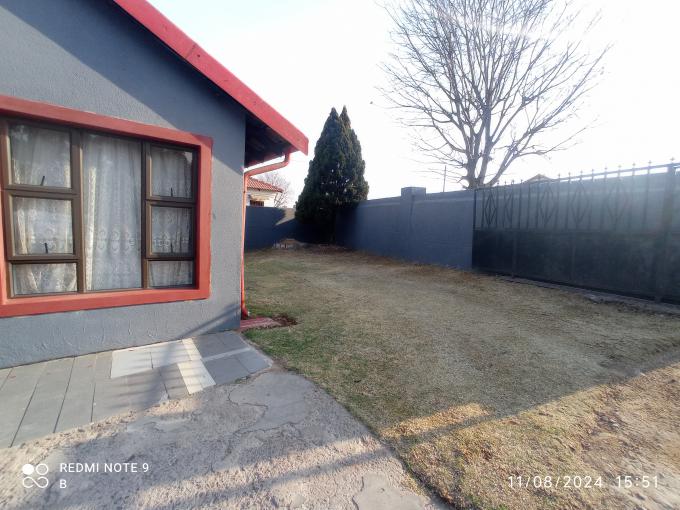 2 Bedroom House for Sale For Sale in Riverlea - JHB - MR645336