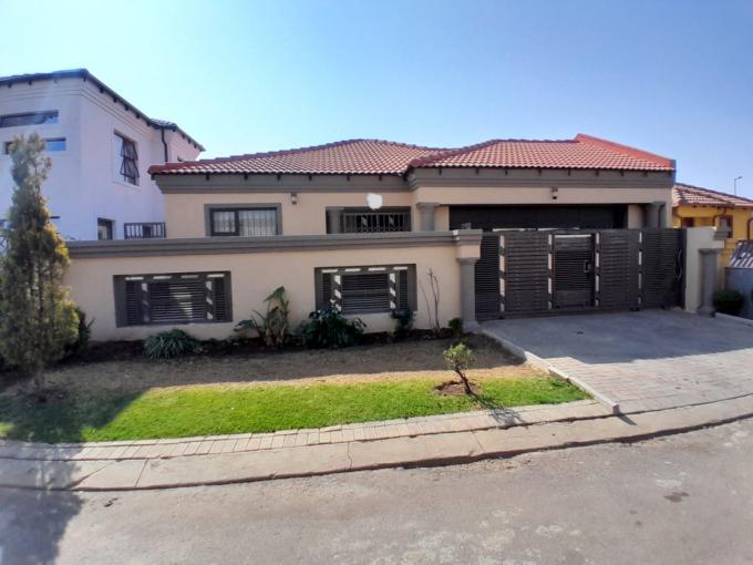 3 Bedroom House for Sale For Sale in Elandspoort - MR645369