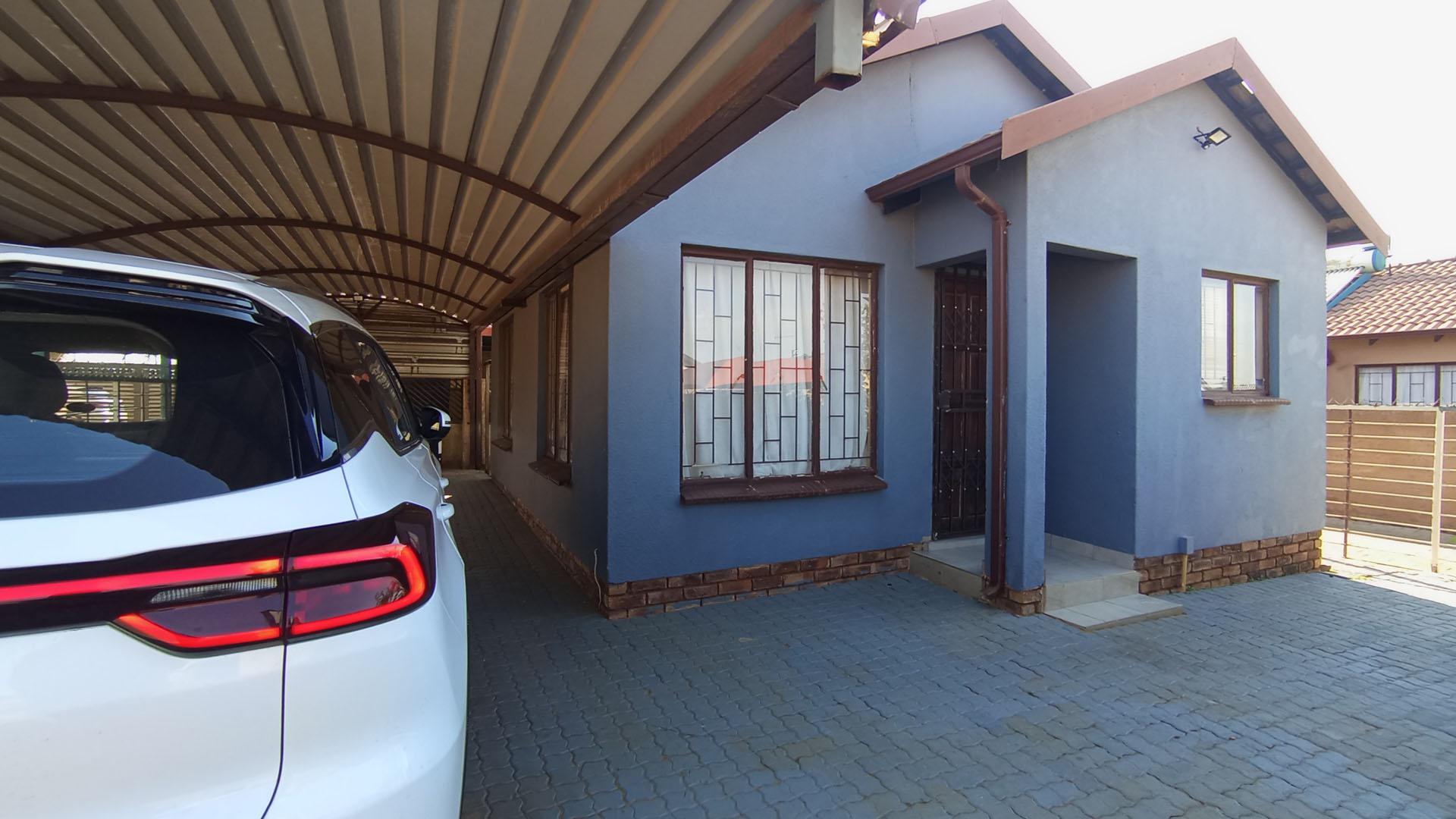 Front View of property in Soshanguve East