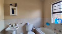 Bathroom 1 - 5 square meters of property in Honey Park