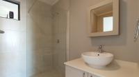 Main Bathroom - 6 square meters of property in Midridge Park