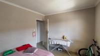 Bed Room 2 - 10 square meters of property in Klippoortjie AH