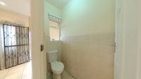 Bathroom 1 - 6 square meters of property in Windermere