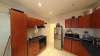 Kitchen - 12 square meters of property in Windermere