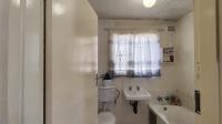 Bathroom 1 - 4 square meters of property in Edenvale