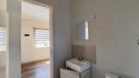 Bathroom 1 - 5 square meters of property in South Hills