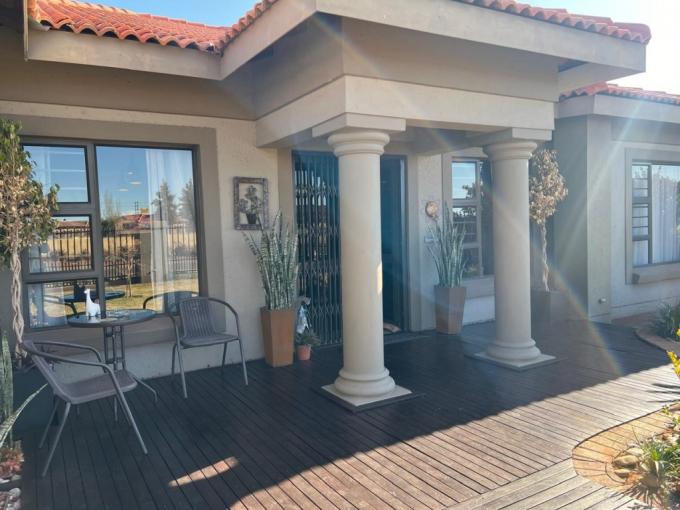 3 Bedroom House for Sale For Sale in Kathu - MR645641