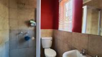 Bathroom 1 - 3 square meters of property in Terenure