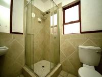 Bathroom 1 of property in Pine Slopes A.H.