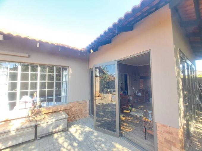 3 Bedroom House for Sale For Sale in Waterkloof (Rustenburg) - MR645772