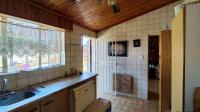 Kitchen - 12 square meters of property in Bonaero Park