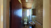 Bathroom 1 - 4 square meters of property in Bonaero Park