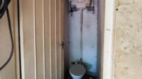 Staff Bathroom - 2 square meters of property in Bonaero Park