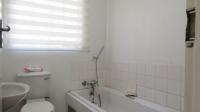 Bathroom 1 - 3 square meters of property in Meredale