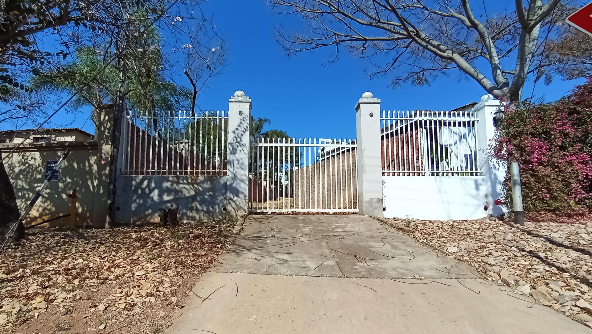 Front View of property in Groenkloof