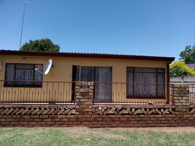 3 Bedroom House to Rent in Klerksdorp - Property to rent - MR645893