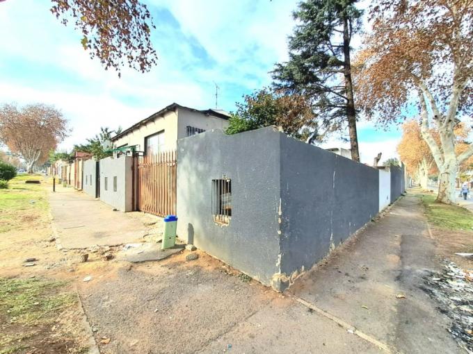 11 Bedroom House for Sale For Sale in Turffontein - MR646030