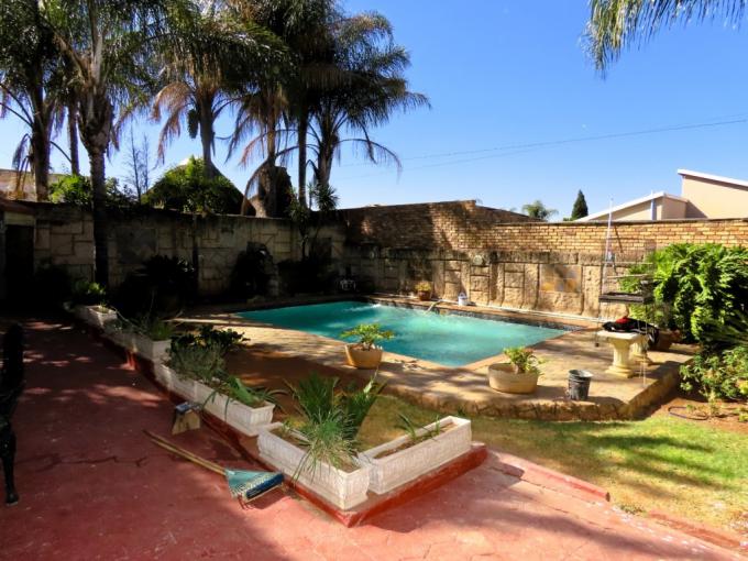 4 Bedroom House for Sale For Sale in Eersterust - MR646212