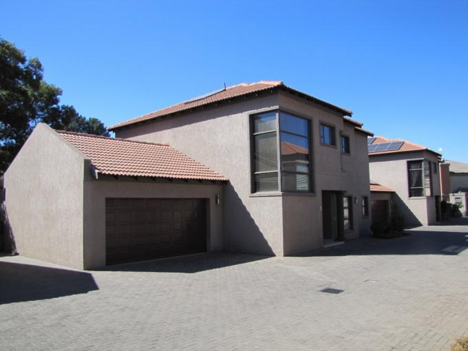 3 Bedroom Simplex for Sale For Sale in Vanderbijlpark - MR646269