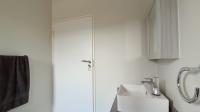 Bathroom 1 - 6 square meters of property in Erand Gardens