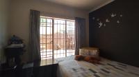 Bed Room 2 - 9 square meters of property in Zwartkop