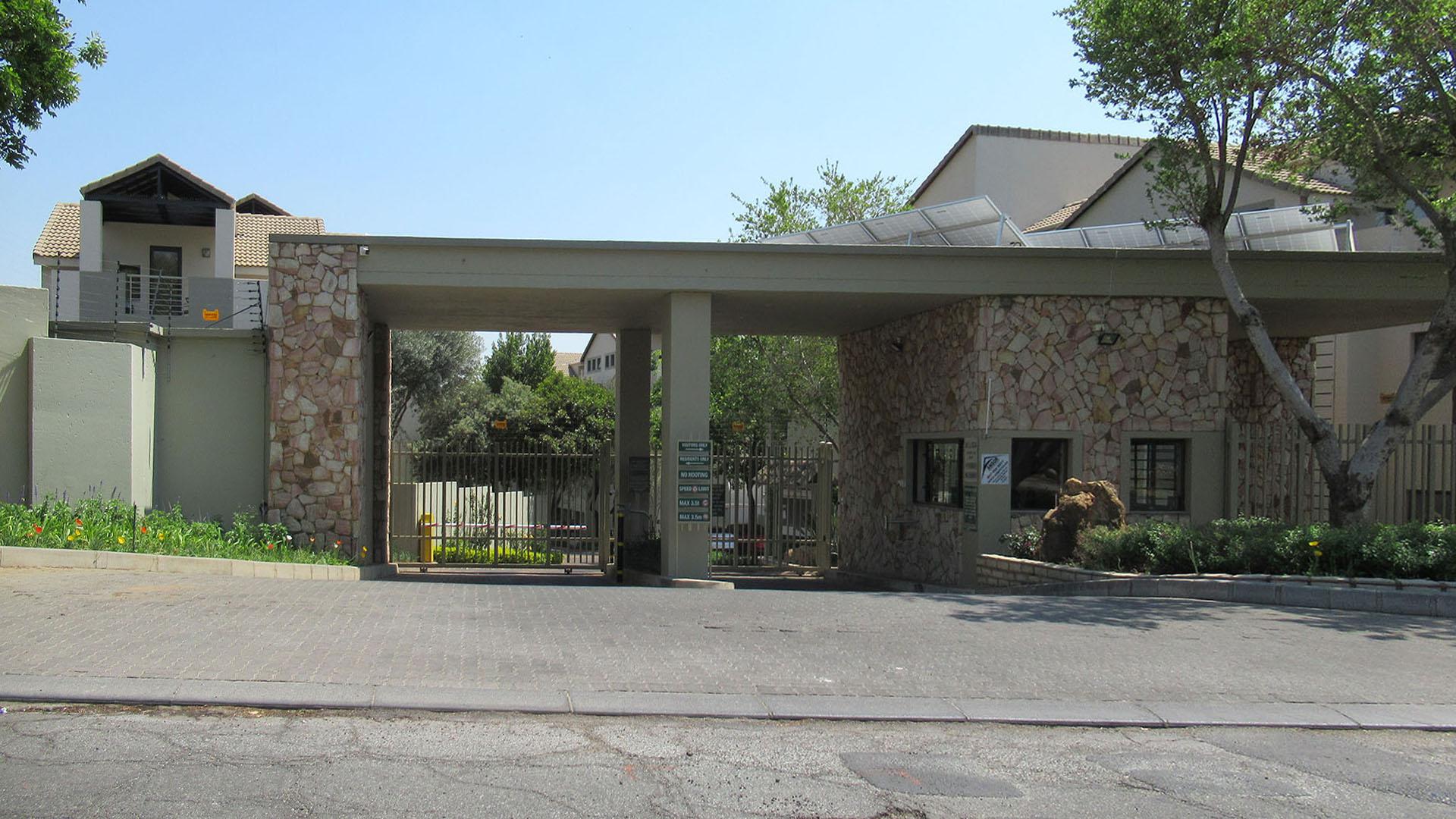 Front View of property in Bryanston