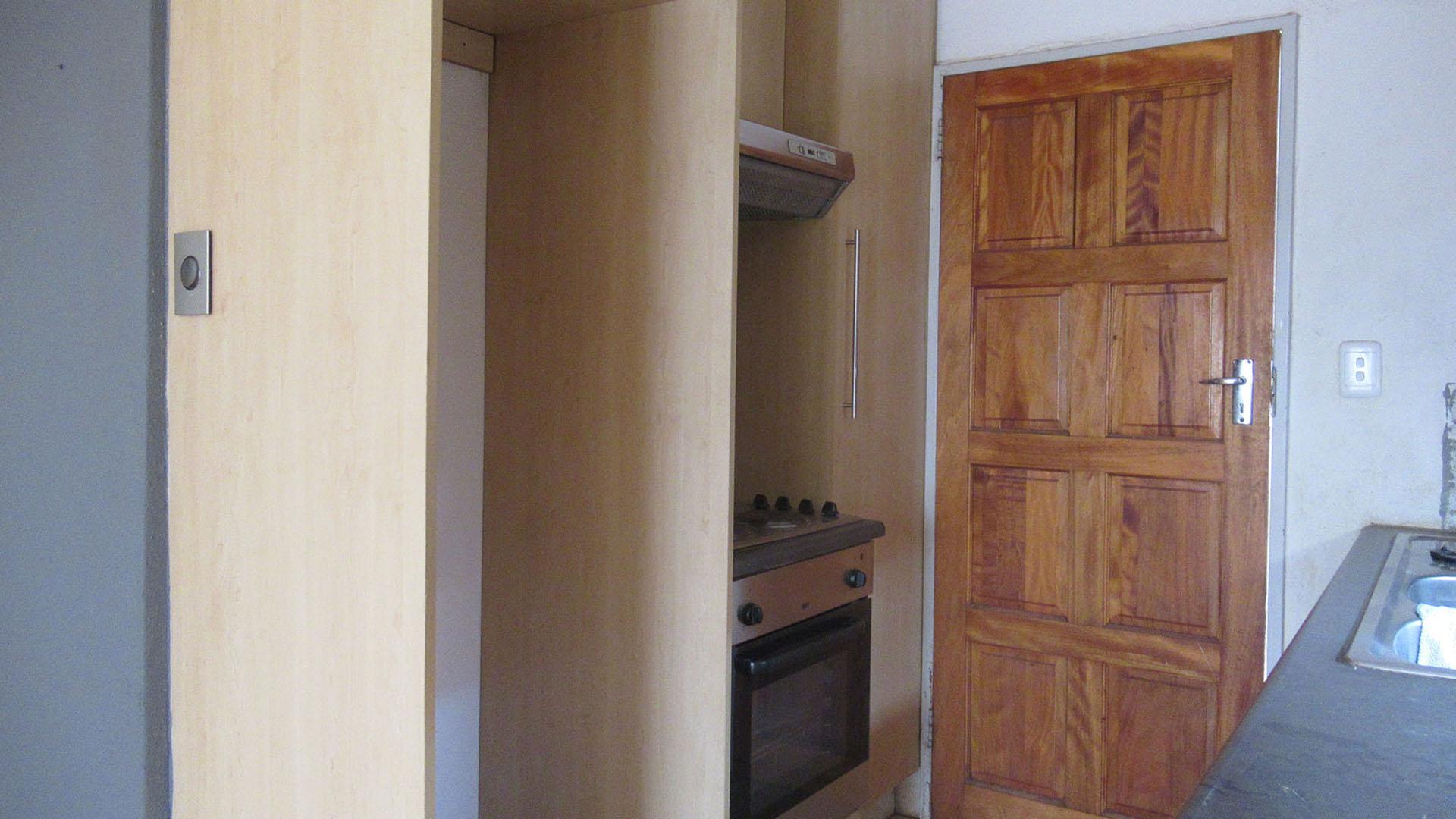 Kitchen - 5 square meters of property in Protea Glen