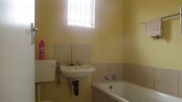 Bathroom 1 - 5 square meters of property in Protea Glen