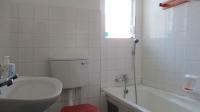 Bathroom 1 - 4 square meters of property in Radiokop