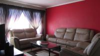 Lounges - 16 square meters of property in Radiokop