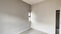 Bed Room 1 - 13 square meters of property in Westlake View