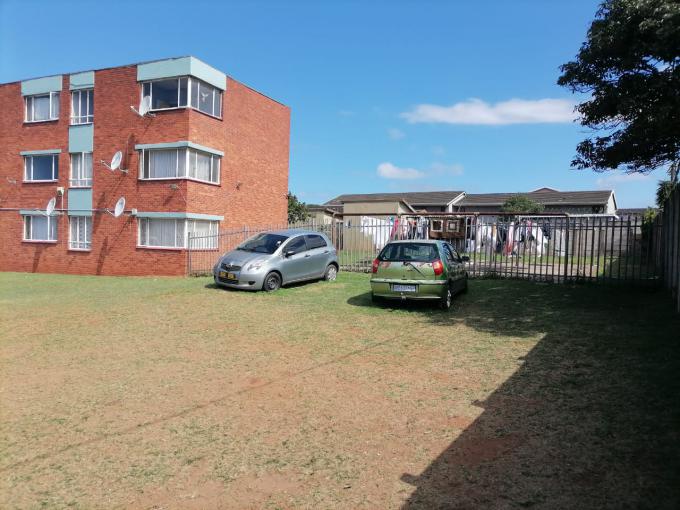 2 Bedroom Apartment for Sale For Sale in Montclair (Dbn) - MR646399