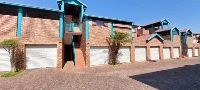 3 Bedroom Sectional Title for Sale For Sale in Moregloed (PTA) - MR646408