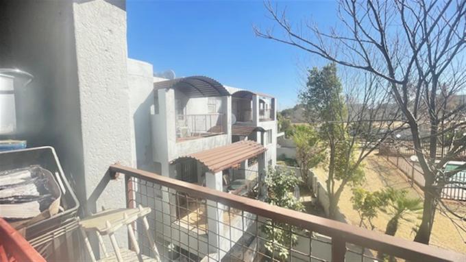 2 Bedroom Apartment for Sale For Sale in Midrand - MR646409