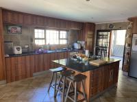 Kitchen of property in Langeberg Ridge