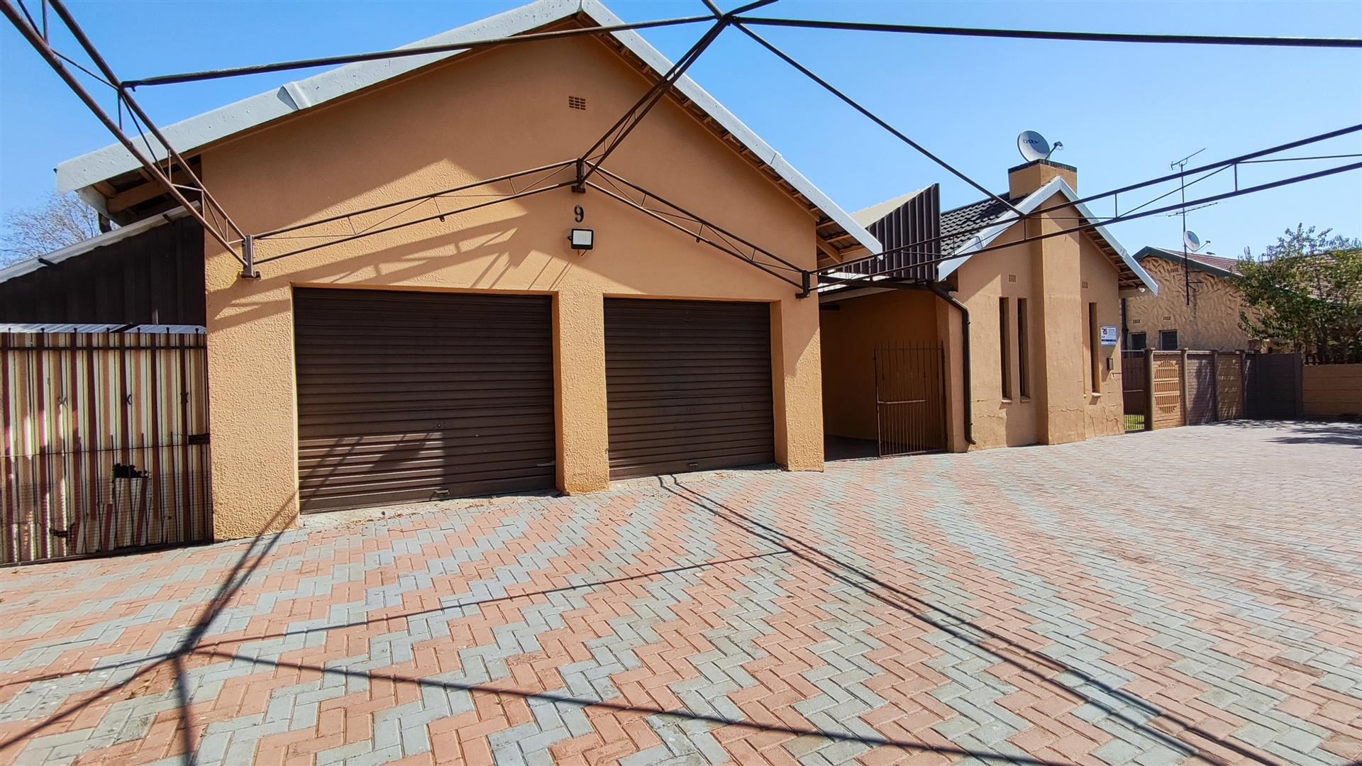 Front View of property in Vanderbijlpark