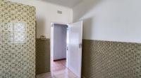 Bathroom 1 - 11 square meters of property in Vanderbijlpark