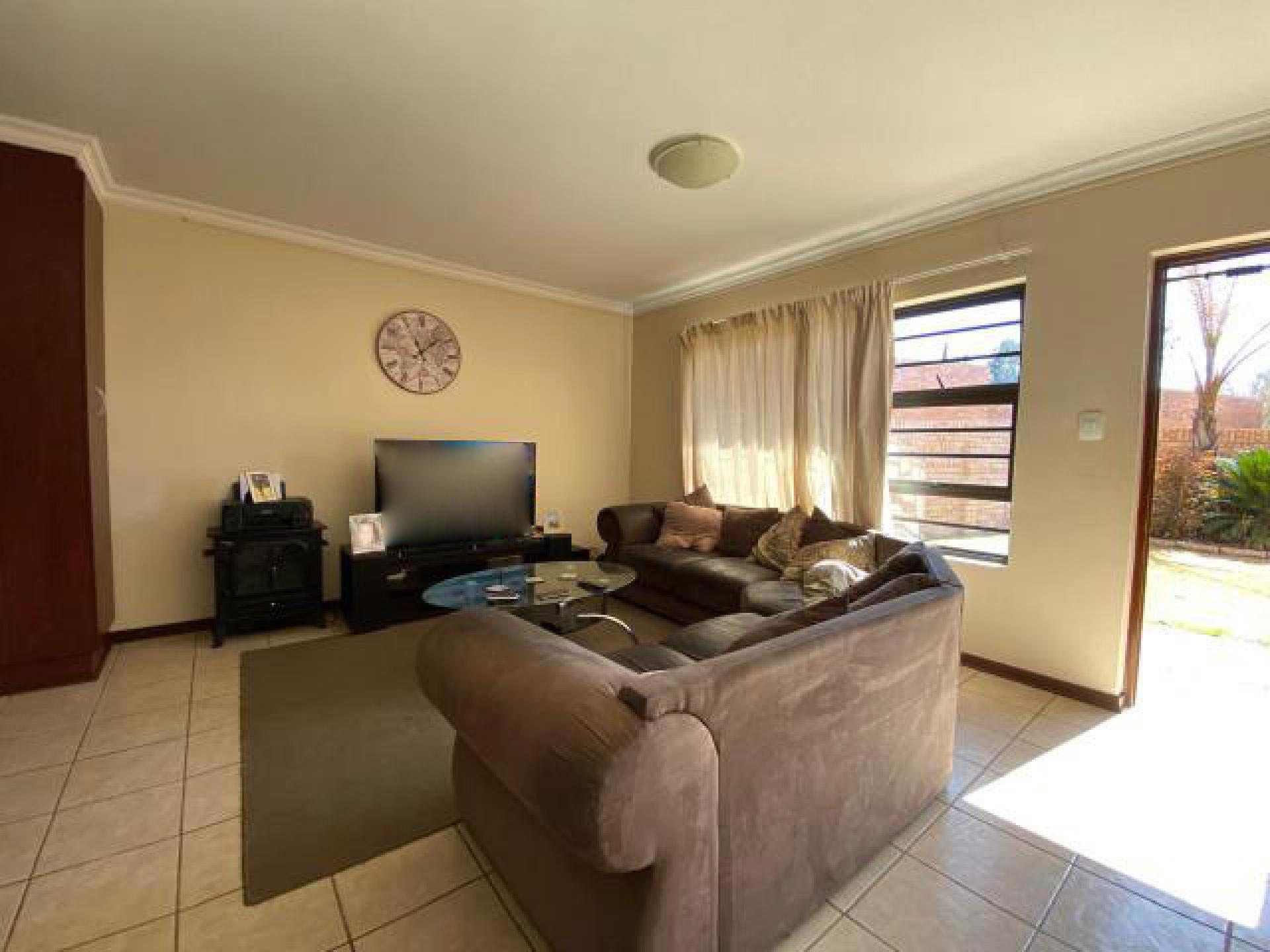 Lounges of property in Bloemfontein