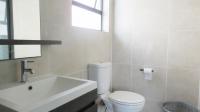 Main Bathroom - 6 square meters of property in Oakdene