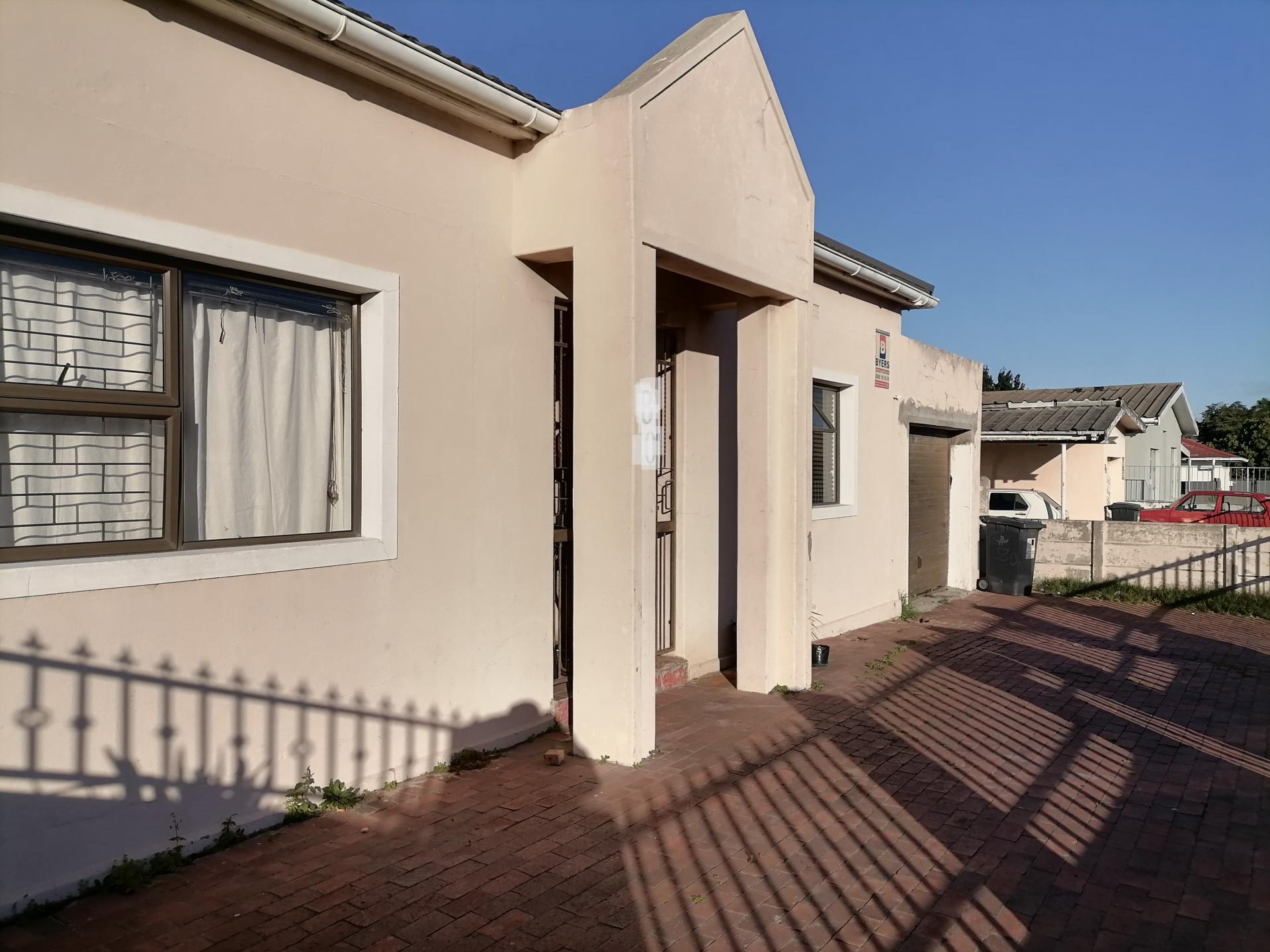  of property in Parow North