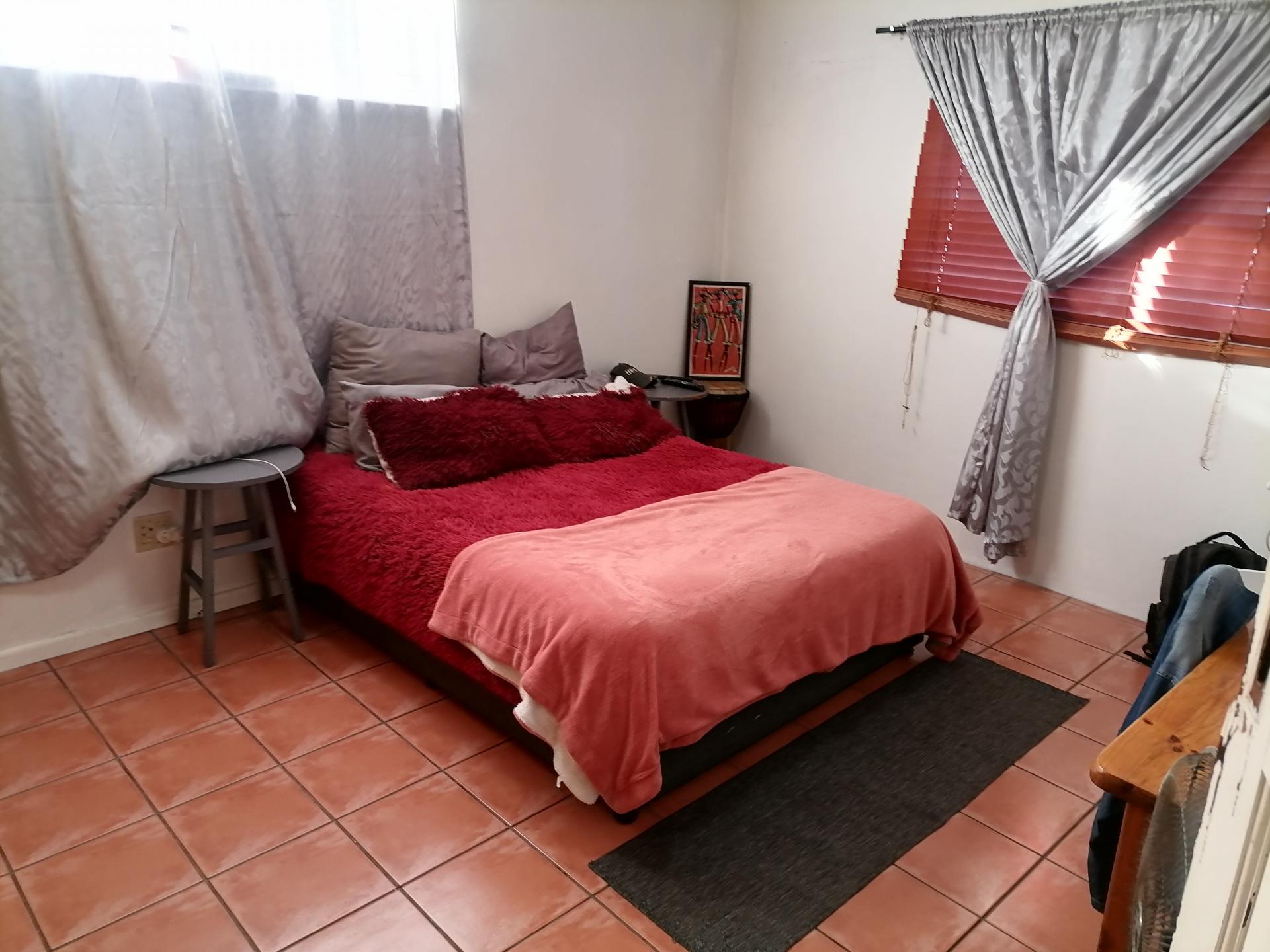  of property in Parow North