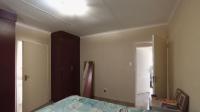 Main Bedroom - 15 square meters of property in Kosmosdal