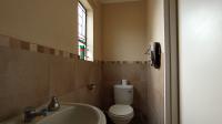 Main Bathroom - 4 square meters of property in Kosmosdal