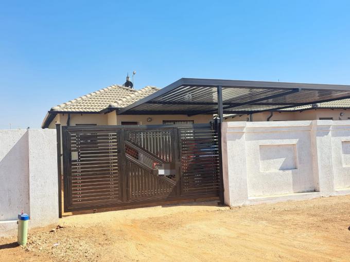 3 Bedroom House for Sale For Sale in Soshanguve - MR646782