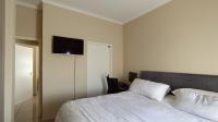 Main Bedroom - 13 square meters of property in Heatherview