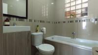 Bathroom 1 - 5 square meters of property in Heatherview