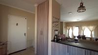 Kitchen - 11 square meters of property in Heatherview