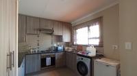 Kitchen - 11 square meters of property in Heatherview