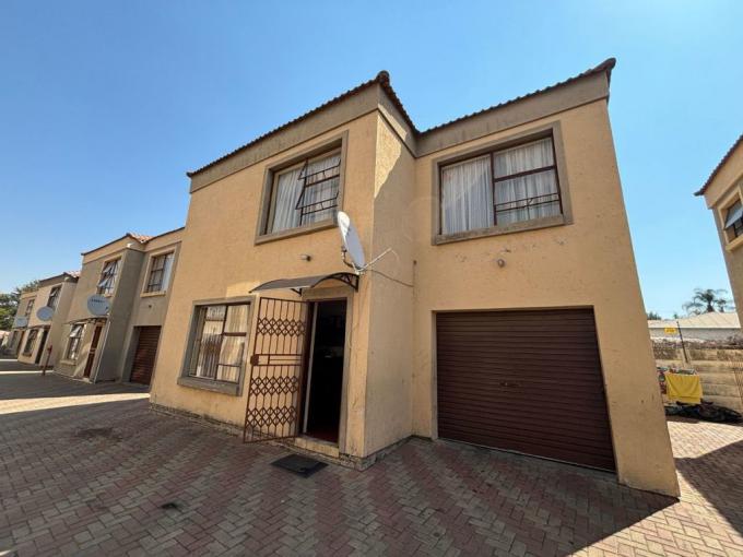 3 Bedroom Simplex for Sale For Sale in Polokwane - MR646822